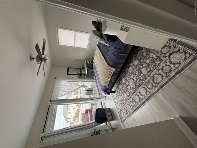 [PHOTO]