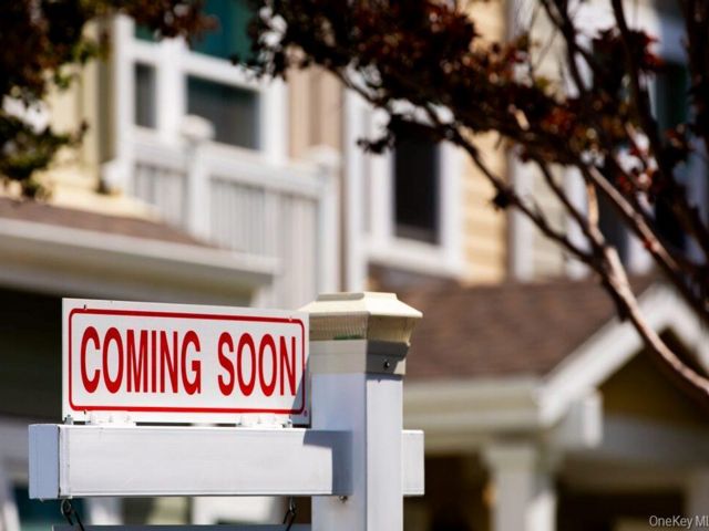  4 BR,  2.00 BTH &nbsp;House style home in West Haverstraw