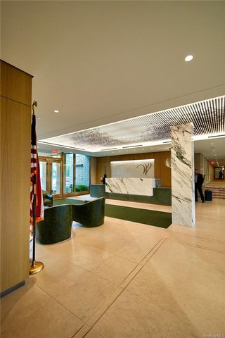 [PHOTO]
