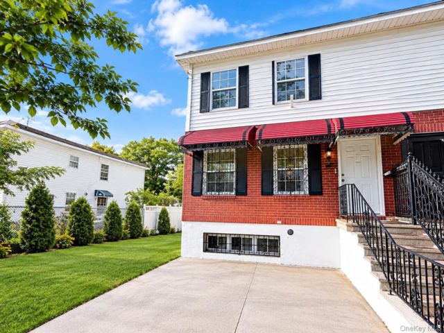  6 BR,  6.00 BTH &nbsp;A-frame style home in Cornell