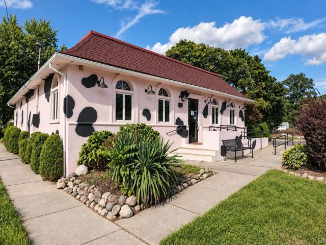 Studio,  0.00 BTH &nbsp;House style home in Miller Place