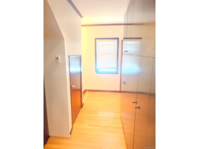 [PHOTO]