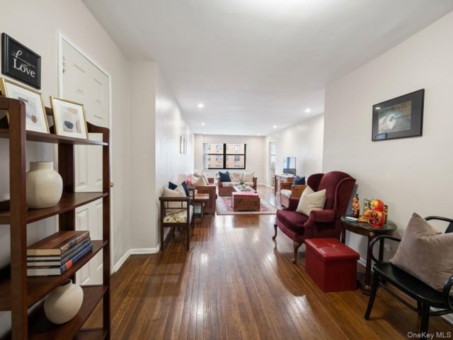 [Elmhurst Real Estate, listing number 7341764]
