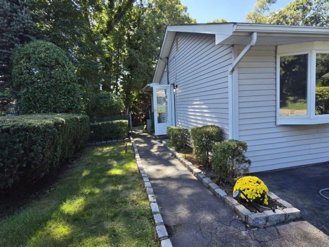 [Coram Real Estate, listing number 7341914]