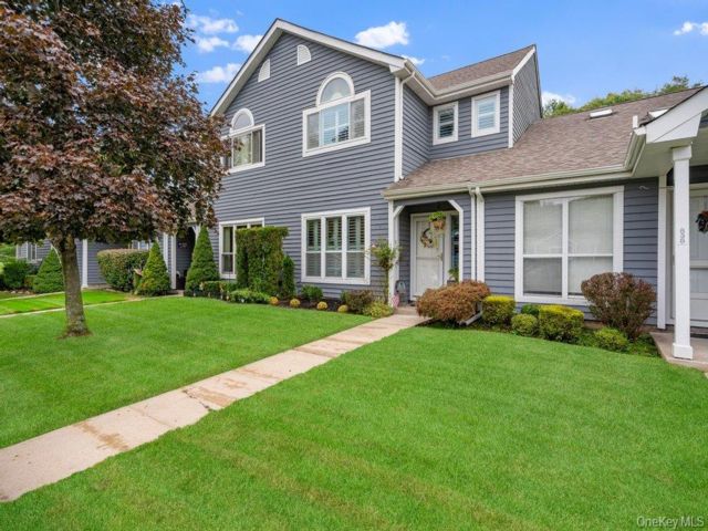 [Middle Island Real Estate, listing number 7342109]