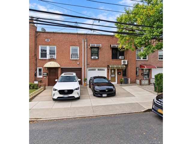  4 BR,  2.00 BTH &nbsp;Other style home in Ozone Park