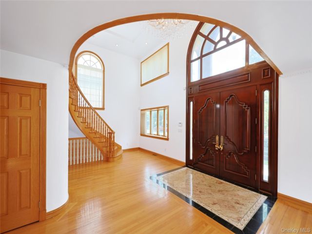 [PHOTO]