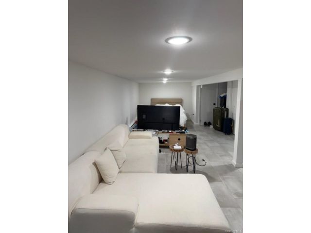 Studio,  1.00 BTH &nbsp;Other style home in Fordham
