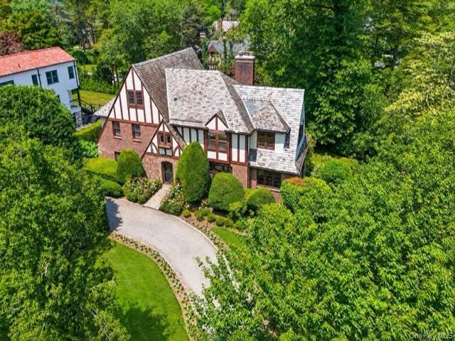 5 BR,  7.00 BTH &nbsp;Tudor style home in New Rochelle
