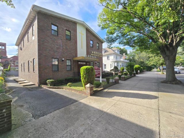 Studio,  0.00 BTH &nbsp;House style home in Flushing