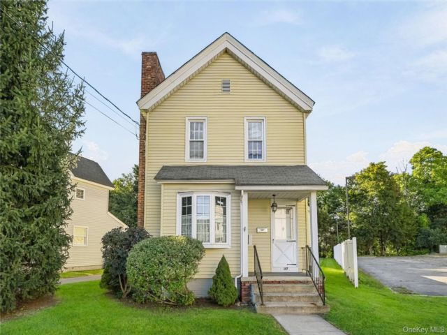  3 BR,  2.00 BTH &nbsp;Colonial style home in Port Jervis