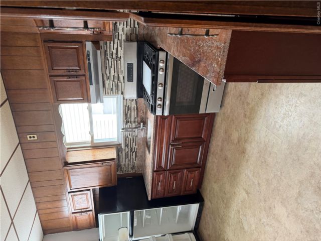  3 BR,  1.00 BTH &nbsp;A-frame style home in Ozone Park