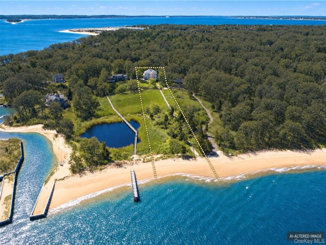  4 BR,  3.00 BTH &nbsp;Contemporary style home in Southold