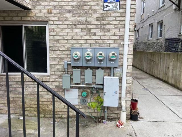 [PHOTO]