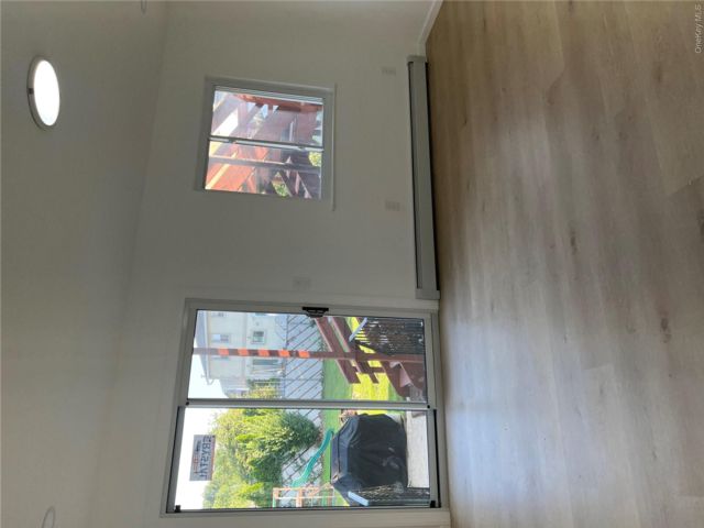 [PHOTO]