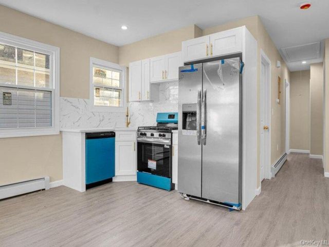  1 BR,  2.00 BTH &nbsp;A-frame style home in Queens Village