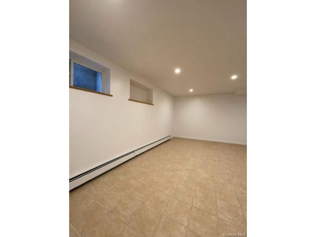 [PHOTO]