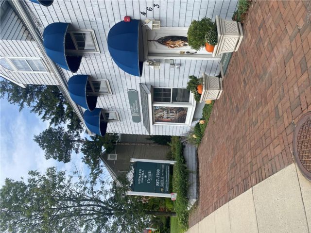 Studio,  0.00 BTH &nbsp;House style home in West Islip