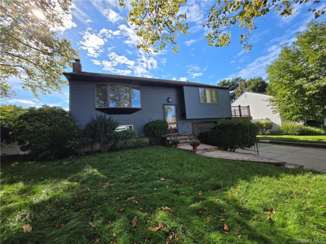  3 BR,  2.00 BTH &nbsp;Hi ranch style home in Northport