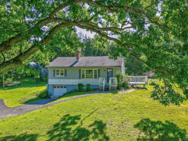  3 BR,  1.00 BTH &nbsp;Ranch style home in Campbell Hall