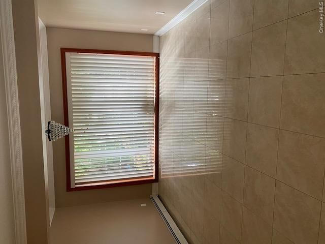  3 BR,  4.00 BTH &nbsp;Colonial style home in Elmont