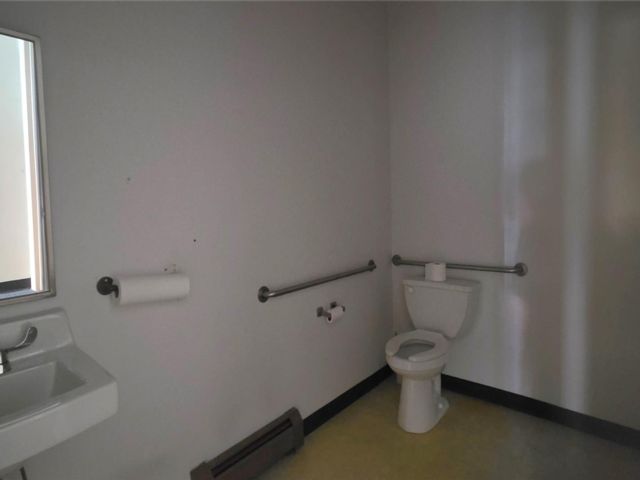 [PHOTO]