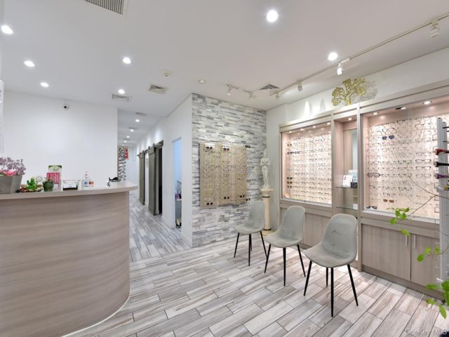 Studio,  0.00 BTH &nbsp;House style home in Richmond Hill