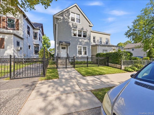 Studio,  0.00 BTH &nbsp;House style home in Mount Vernon