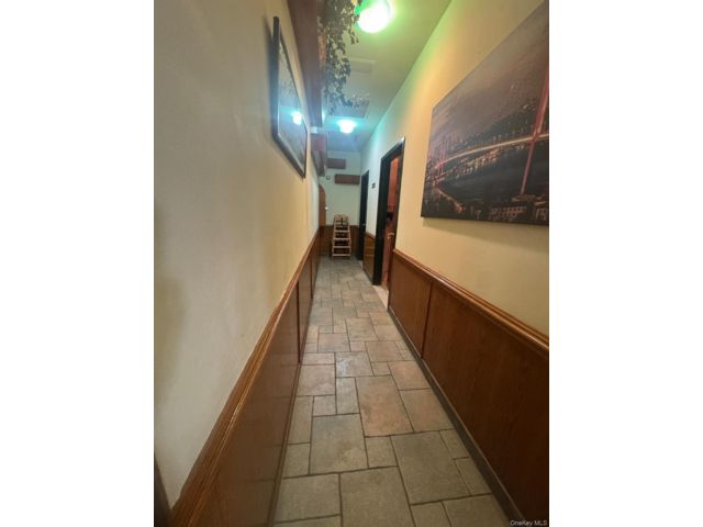 [PHOTO]