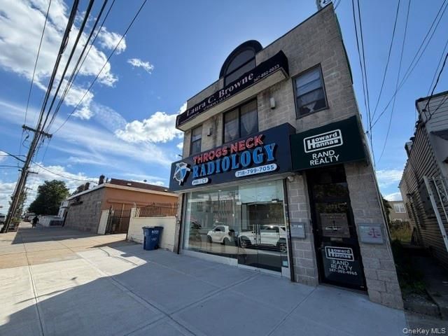 Studio,  0.00 BTH &nbsp;House style home in Throggs Neck