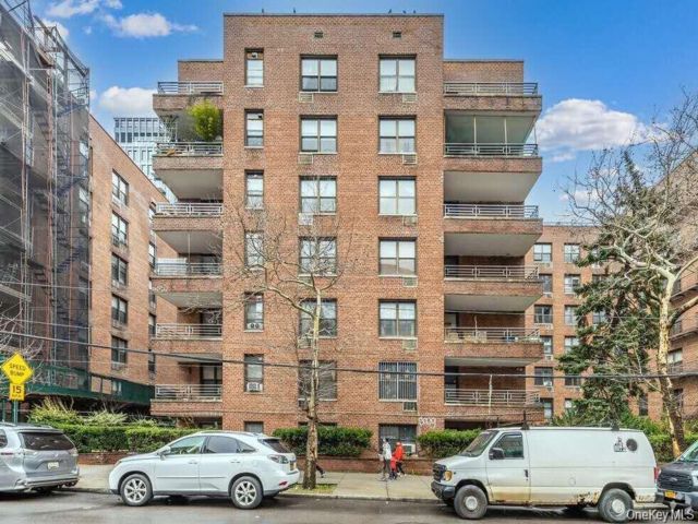  1 BR,  1.00 BTH &nbsp;Other style home in Flushing