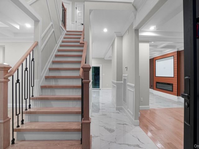 [PHOTO]