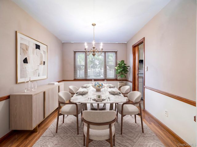 [PHOTO]