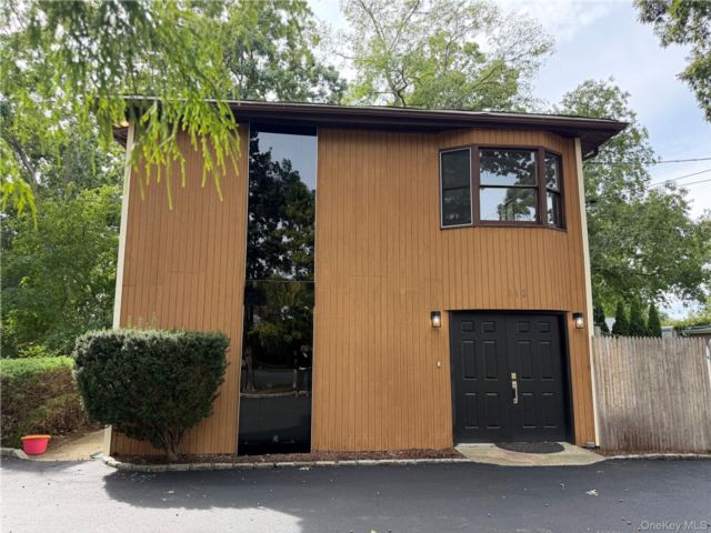 [Deer Park Real Estate, listing number 7344722]