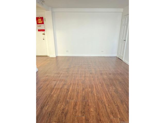 Studio,  1.00 BTH &nbsp;Includes legal  style home in New York (manhattan)