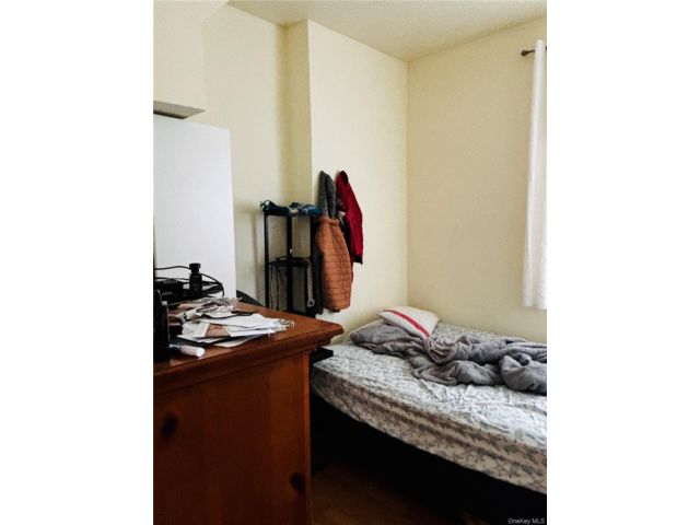[PHOTO]