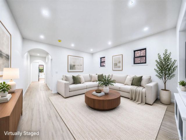 4 BR,  3.00 BTH &nbsp;House style home in East Flatbush