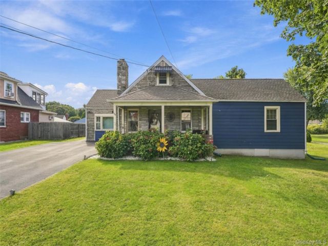  2 BR,  1.00 BTH &nbsp;Ranch style home in Poughkeepsie