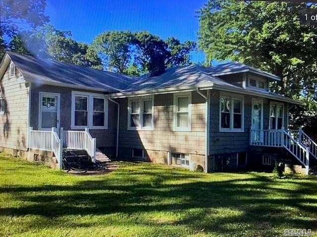 4 BR,  2.00 BTH &nbsp;Cape cod style home in Setauket