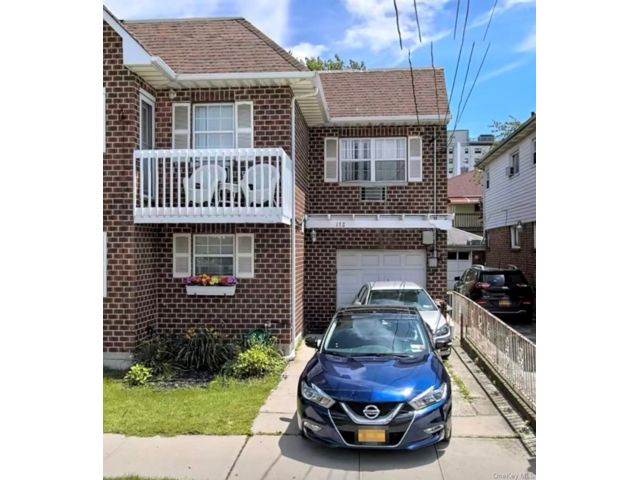  2 BR,  1.00 BTH &nbsp;House style home in Arverne