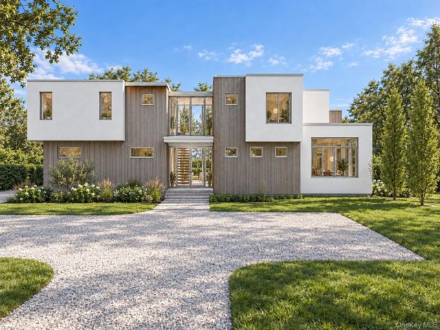  5 BR,  6.00 BTH &nbsp;Modern style home in Belle Terre