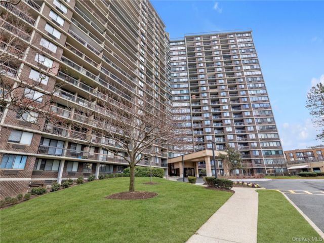 [Bayside Real Estate, listing number 7346364]