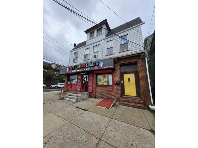  4 BR,  3.00 BTH &nbsp;Other style home in Yonkers