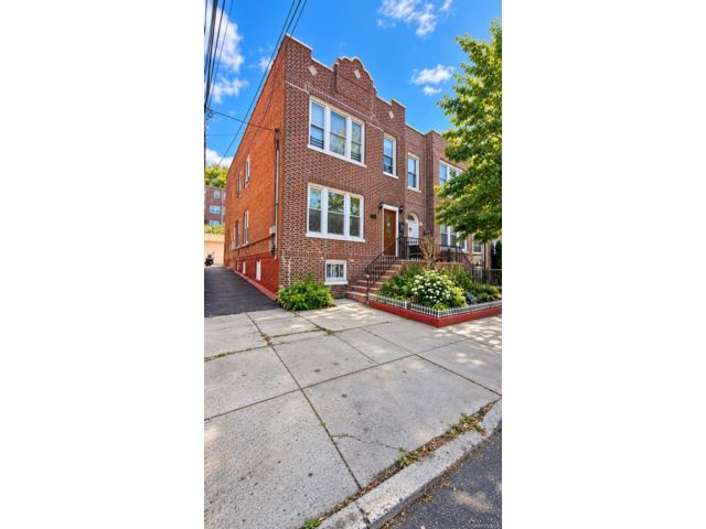 [Woodlawn Real Estate, listing number 7346731]