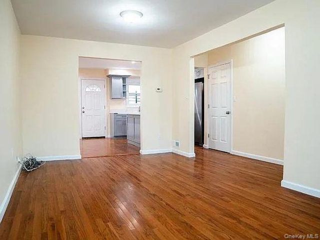 [Wakefield Real Estate, listing number 7346986]