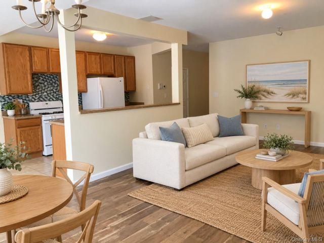  5 BR,  4.00 BTH &nbsp;House style home in Arverne