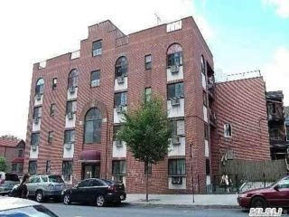  3 BR,  3.00 BTH &nbsp;Other style home in Flushing