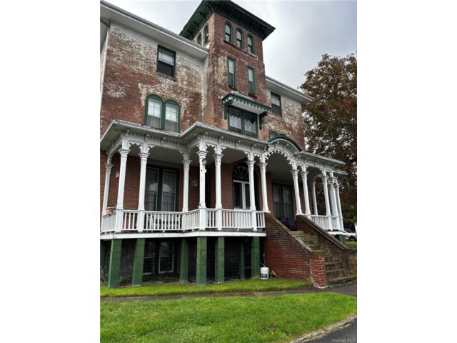  1 BR,  1.00 BTH &nbsp;Victorian style home in Cornwall On Hudson