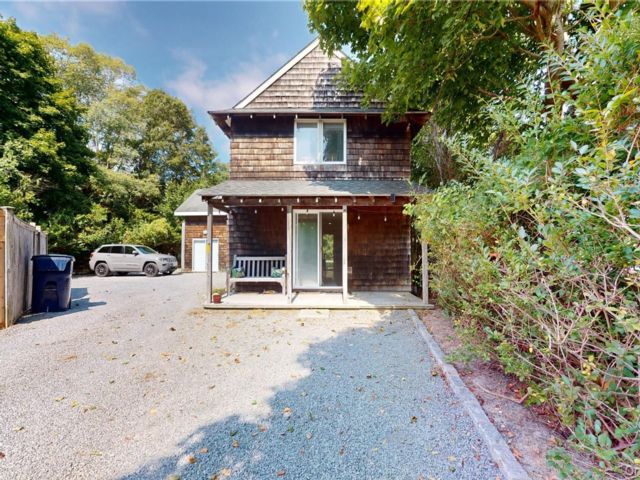  1 BR,  2.00 BTH &nbsp;Other style home in Westhampton Beach
