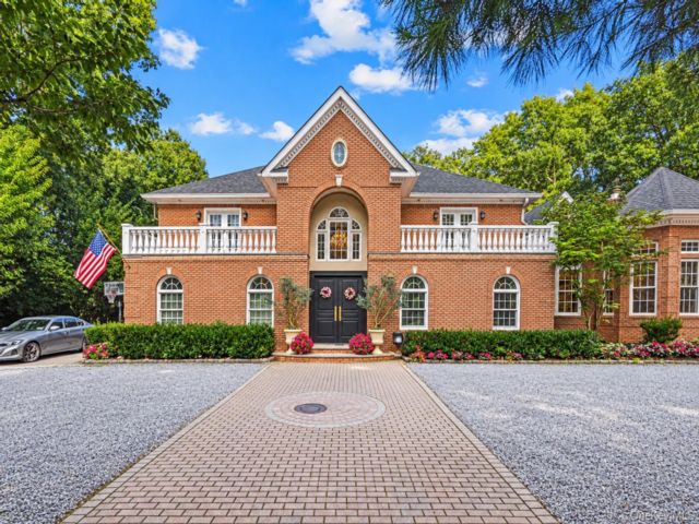 [Dix Hills Real Estate, listing number 7347619]